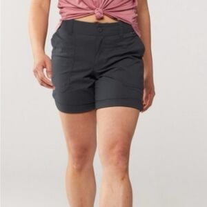 REI Co-op Shorts Women's size 12 Sahara Bermuda Hiking Black Cargo Shorts